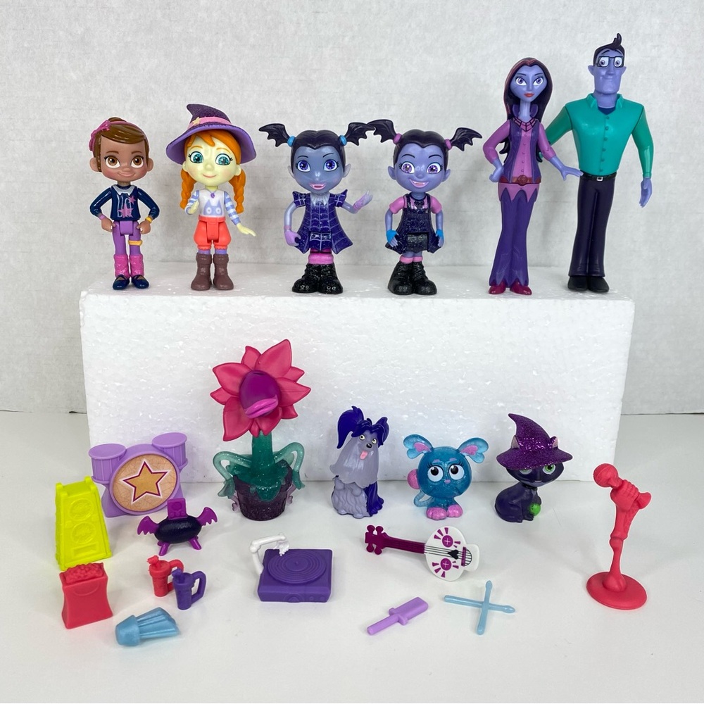 Disney Jr. Vampirina Family and Friends Figures & Accessories Lot of 22